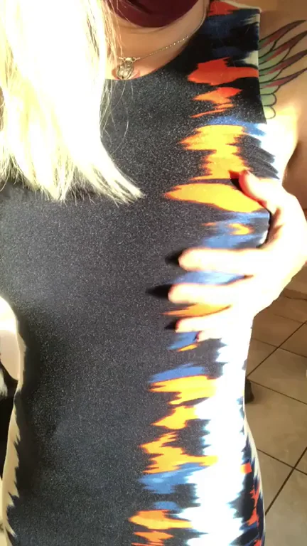 Drop these goods in the morning sun and a pretty dress (OC)