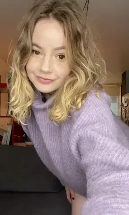 Lockdown Chub Cutie Teases Tits & Booty in Gym Shorts 😘🍑