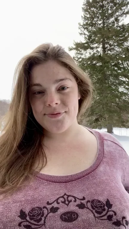 I blend in with the snow but I hope you can still see these titties ?? (OC)