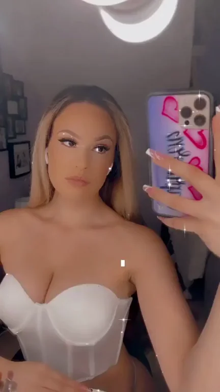 Breedable Slut Tease? 💦🔥