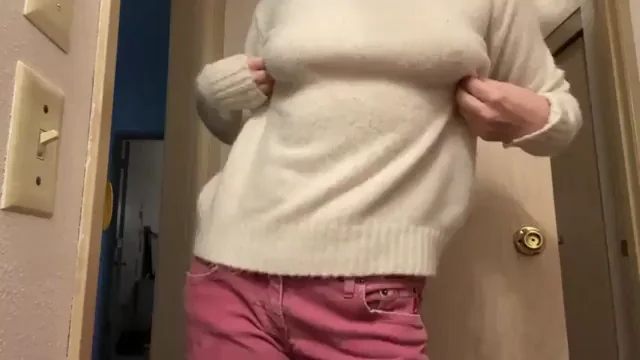 Cute in the sweater, cuter without ??