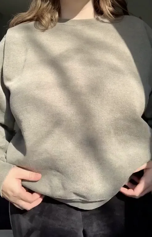 Extra Supple Sunday Titty Drop 💦👙 (OC)