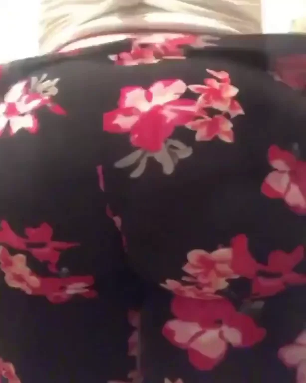 Sexy Pawg Showing off