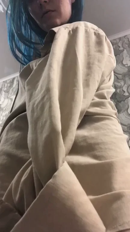 She needs some daddys love?? can you help her with that ??