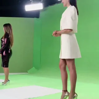 Gal Gadot and Patty Jenkins Hot Green Screen Tease
