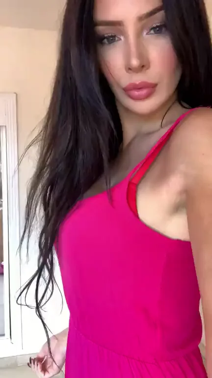 🔥 Brunette Babe's Teasing Skills: Am I Your Perfect Cocktease? 😘💋