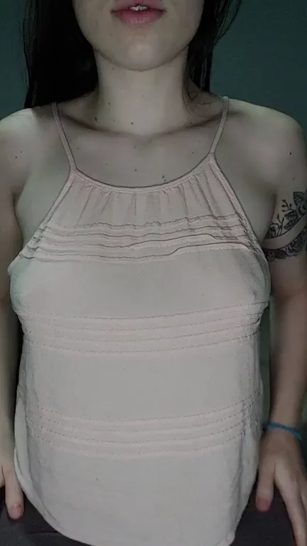Quick Titty Drop to Kick Off the Weekend