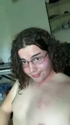 I’m obsessed with much older hairy cocks…?