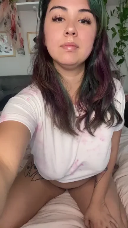 A happy girl titty drop for you!! Stay till the end for the heart-melting smile :) [gif]