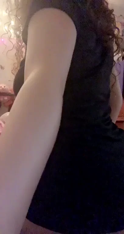 How's This PAWG Ass Look? 🍑🔥