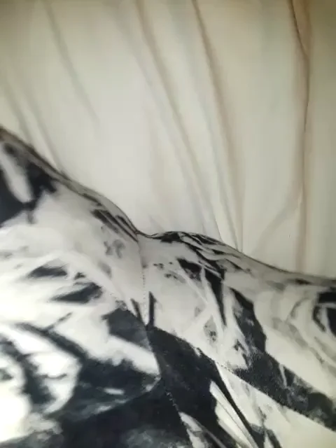 Just a vid of me needily moaning ? (also wet pussy sounds?)