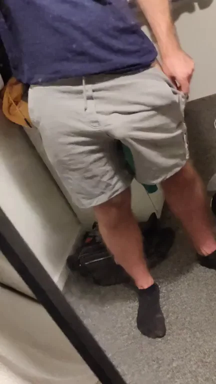 Hi
