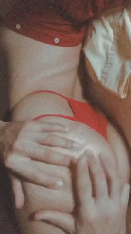 Alert! ? massaging thiccc butts can help release stress