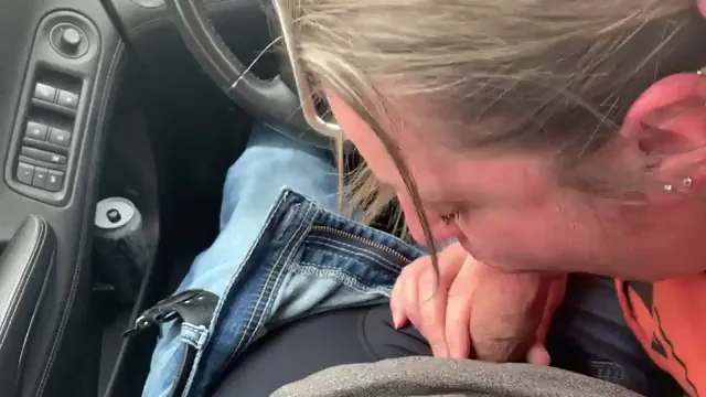 🍆 Lunch Break Slut Sucks Cock Like a Pro 👅💦