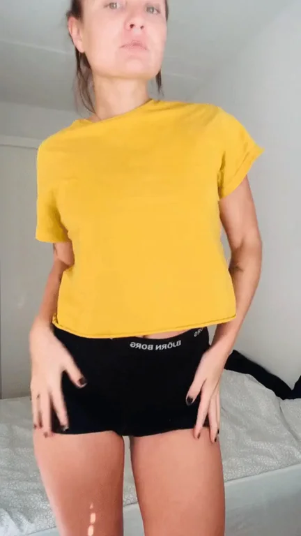 My first titty drop to bring a smile on your face!