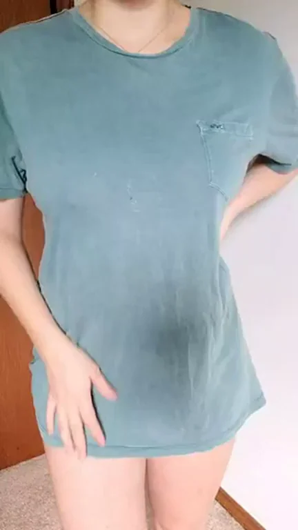 Can you Guess who is she? Comment her name ??