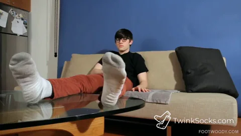 Twink Feet & Socks & Cum