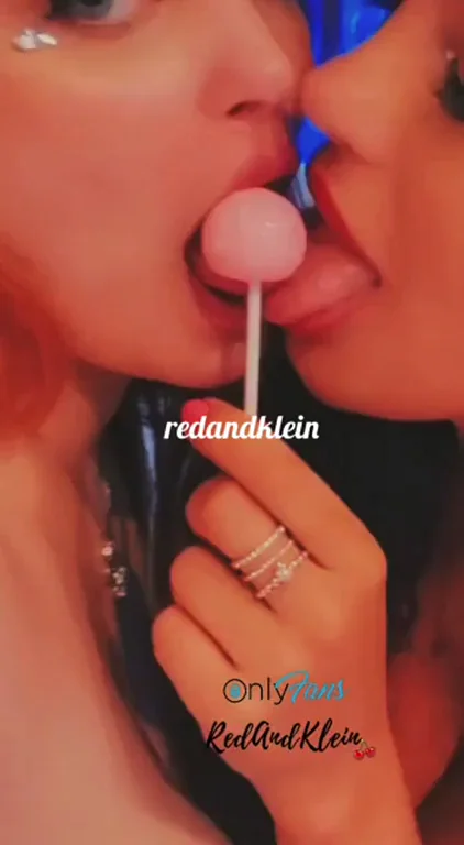 Redhead Slut & Brunette Babe Lollipop Suck & Kiss ????💋