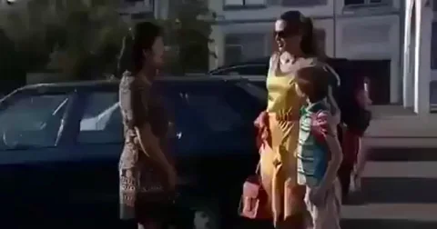Anybody the actress name or movie name?