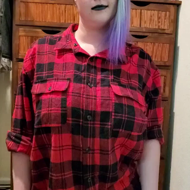 Hiding behind a flannel shirt [oc]