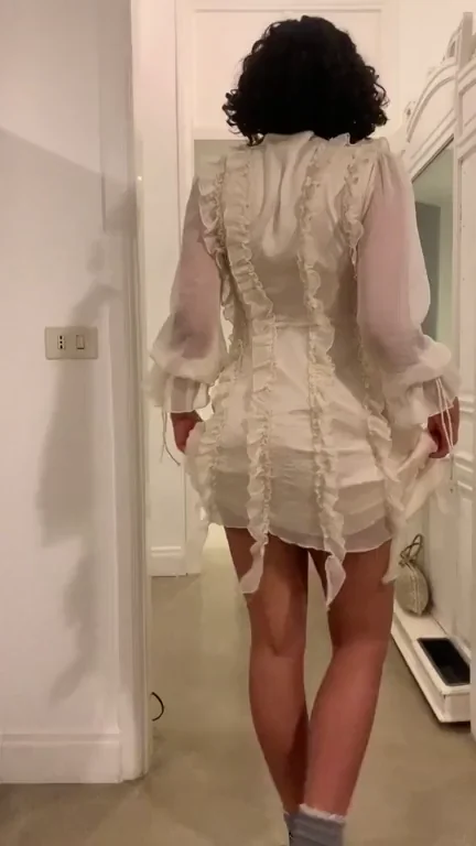 Mention "REDDIT" for a free dick rate & a cute video up my dress ;-)