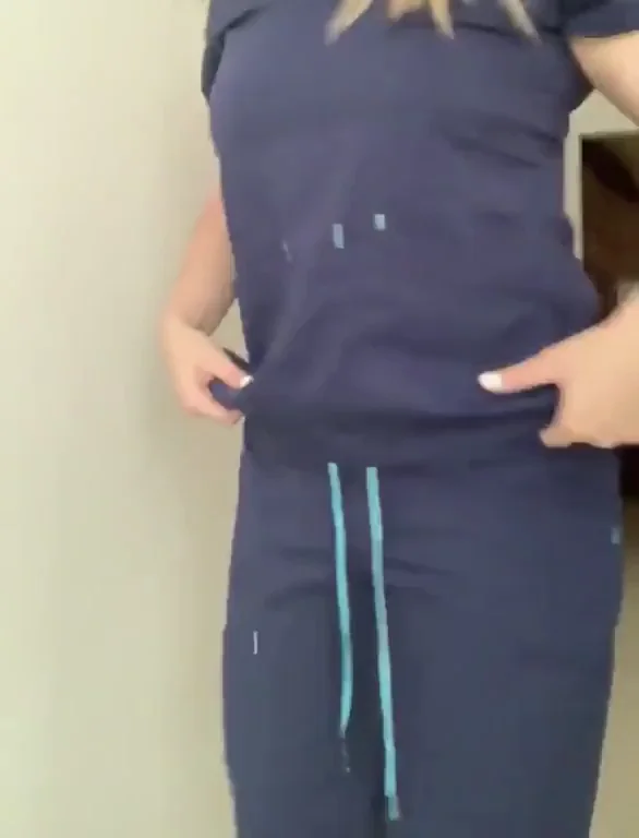 🍑 Nurse Slut Hopes Doc Strips Her Fat Ass Tonight 😈