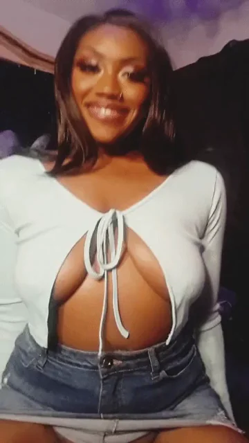 This Tiny Top Can't Handle My Massive Ebony Tits 😈🍈🍈