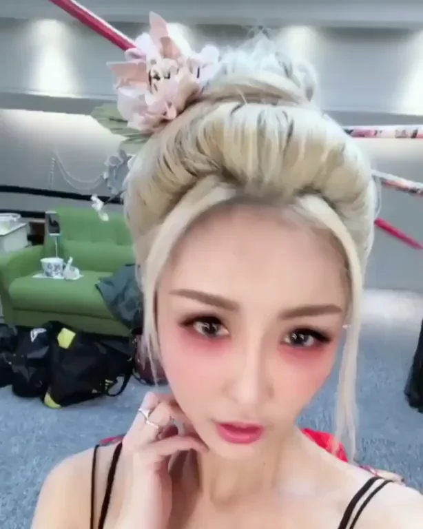 Slutty Eyes Begging for Cock 😈👀💦