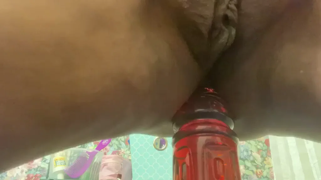 🍑 Asian Slut's Hungry Asshole Gulps Down Red Juice Bottle 💦