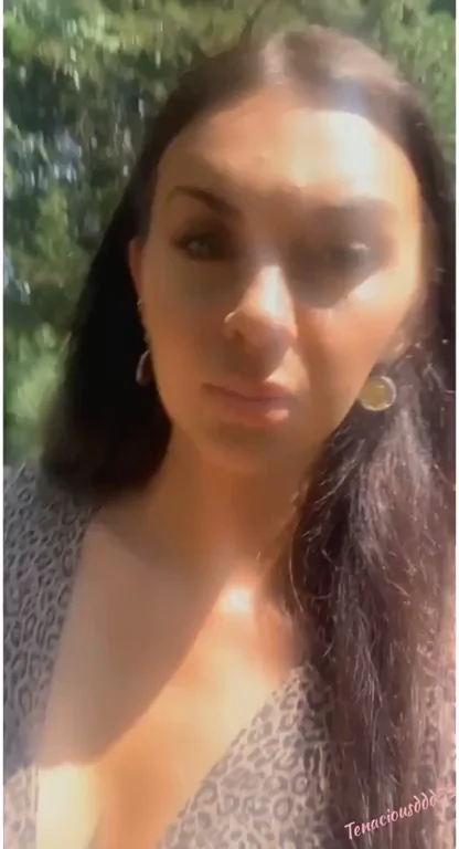 Kiss my titties it’s hot out here. [gif]