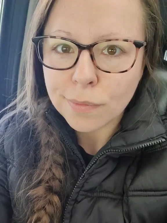 Glasses Girl Zips Down for Massive Tit Tease ???????