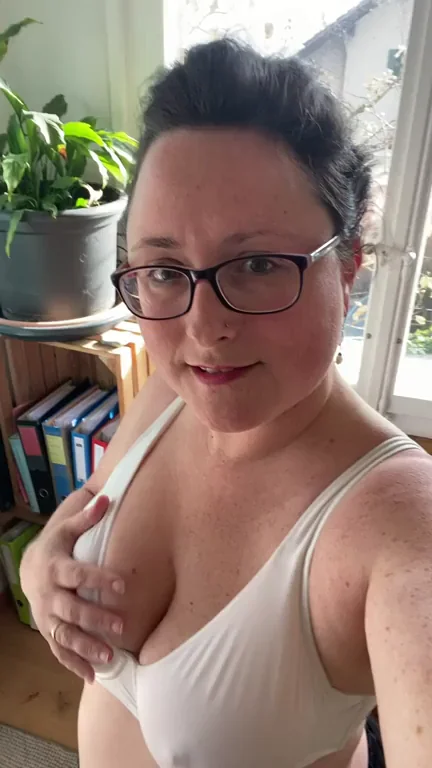 Made Your Cock Throbbin'? Watch Me Celebrate by Fuckin' Myself Hard 😈🍆💦