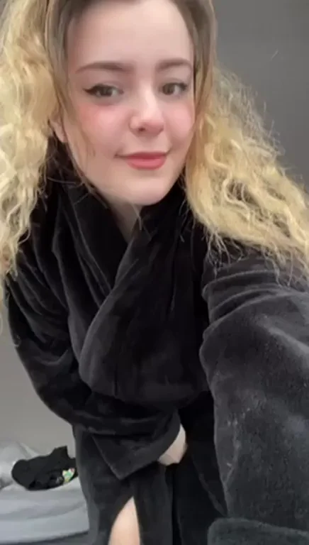 Soft Squishy Tits & Juicy Ass to Grab 😍🍑💦 [GIF]