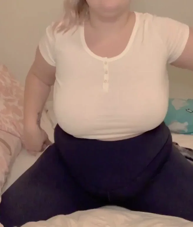 Chubby Slut's Massive Tits Reveal 😍🍈🍈