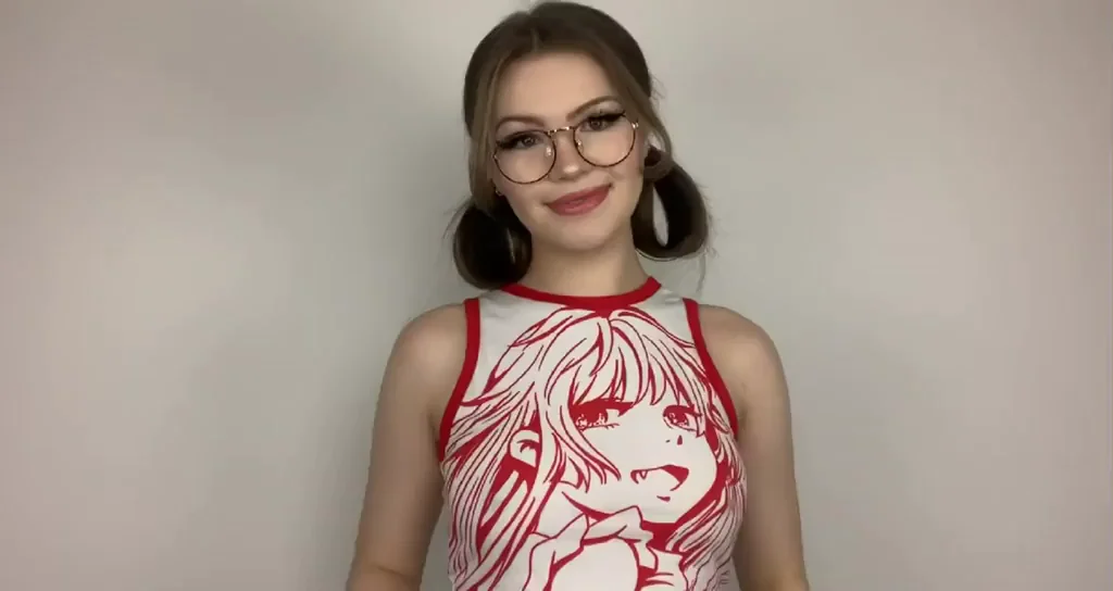 Ever had a 19 year old fucktoy like me before?