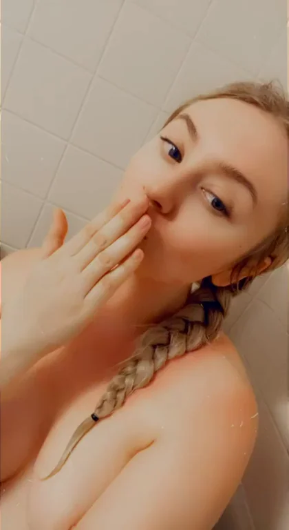 Don't you wanna reach out and touch my whole body???