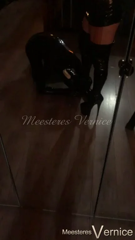Lick My Boots, Pathetic Slave! 👠🖤 [F]