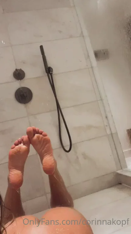 🔥 Corrina Kopf's Oily Perfect Body Tease in the Shower 💦