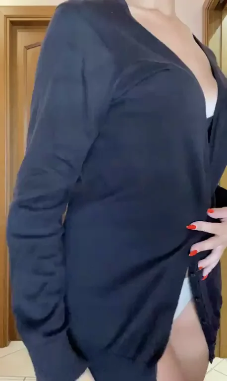 Scroll-Stopping Slut: Fuck My Raw Curves If You Dare
