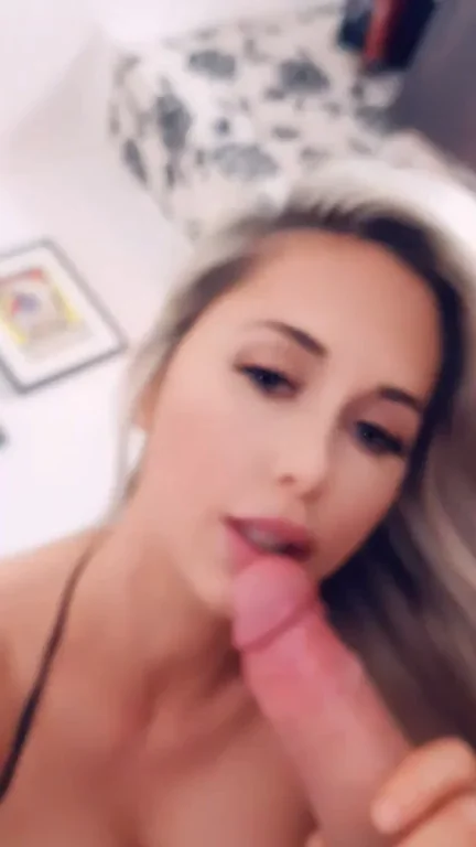Hooked on finding big dicked guys from online to suck