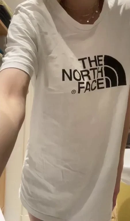 😈 Cheating Wife Teases in North Face Tee: Hubby Home Any Sec? 🍆💦