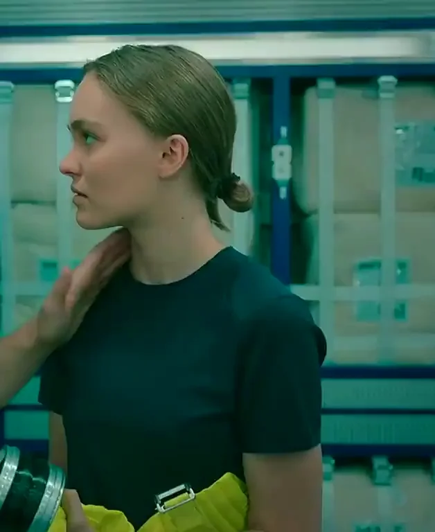 Lily-Rose Depp's Slutty Sideboob Tease in 'Voyagers' – Plot Groped Hard