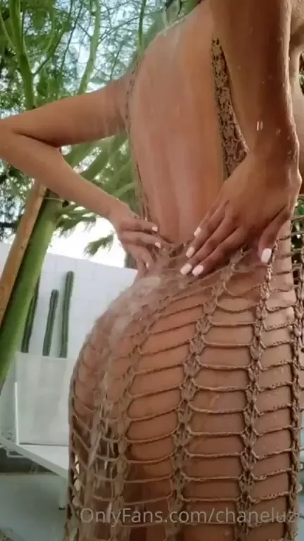 🔥 Suzie Sun's Juicy Ass Tease in Slutty Net Dress 😈🍑