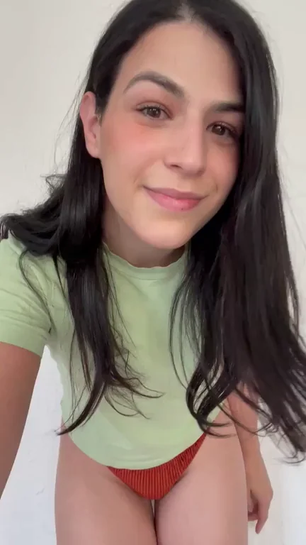 Happy Saturday freckle lovers ^_^