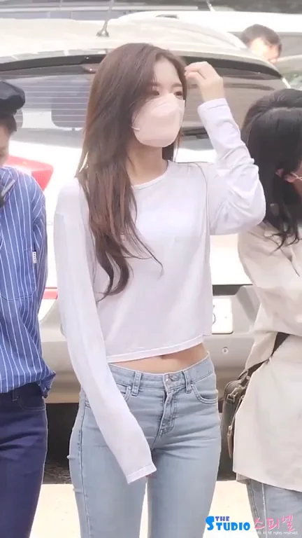 Oh My Girl - Arin
