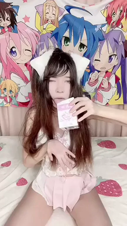 Horny Cum Juice Tastes So Yummy Today! 😋💦🍓