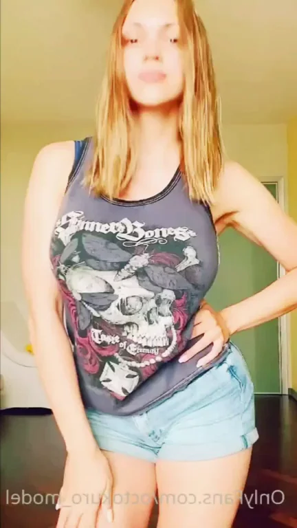 TikTok Slut's Perfect Tits & Ass: 106GB Sextape Mega Leak Exposed