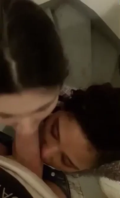 Polite Slut Joins the Blowjob Sandwich 😏🍆👅