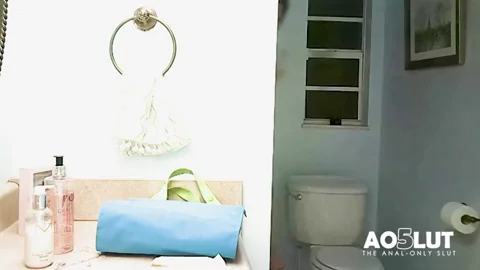 🔥 41yo Mom-of-3's Juicy Body Tease: Still Fuckable? 🍑 Anal Offer in Bathroom! 💦