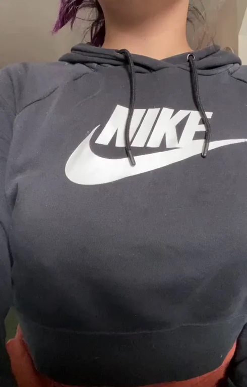 Bouncing Tits [F]